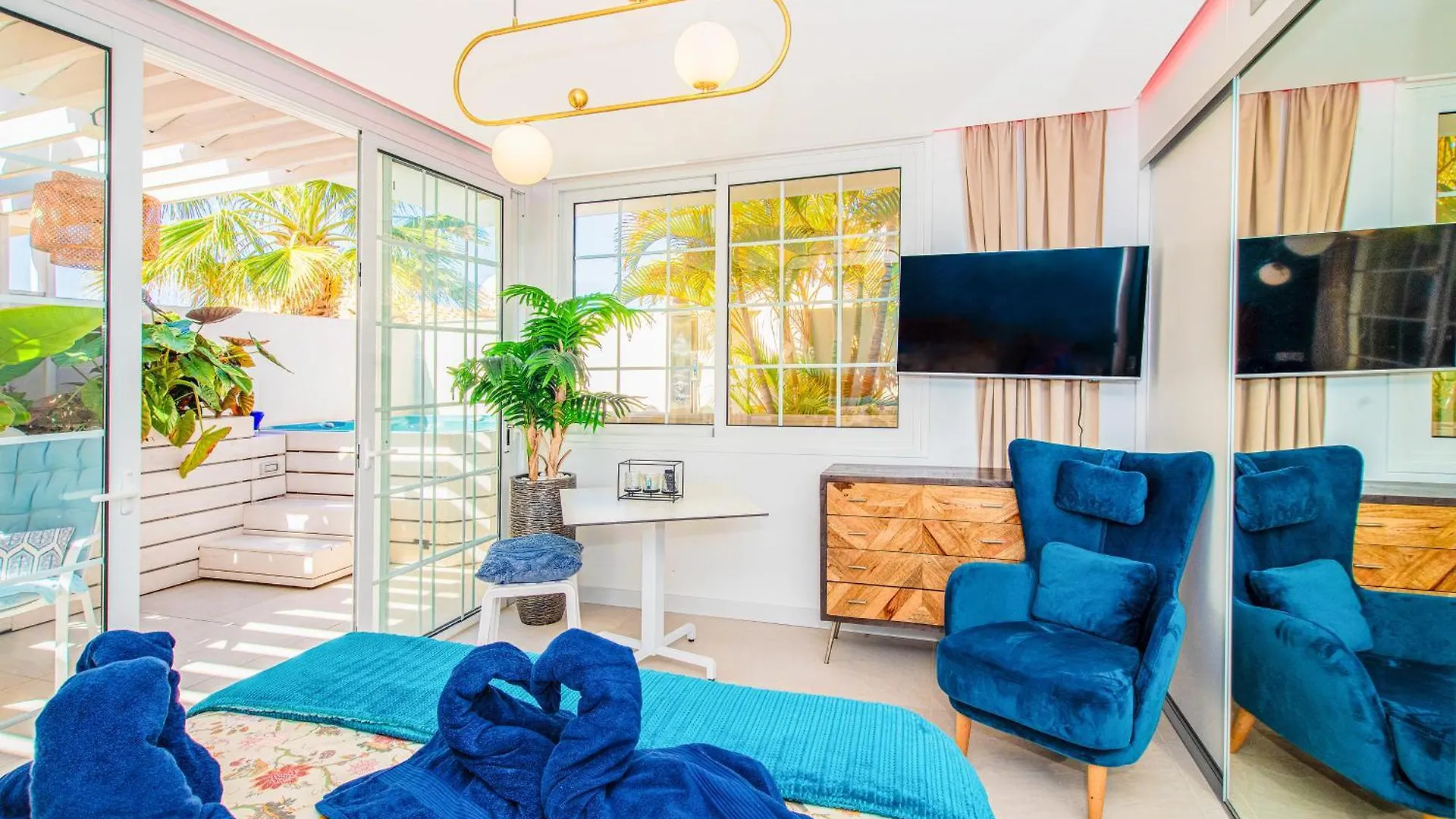Luxury 3Bd Villa With Premium Amenities, Jacuzzi, Private Parking Эль-Пальмар 0*,  Испания